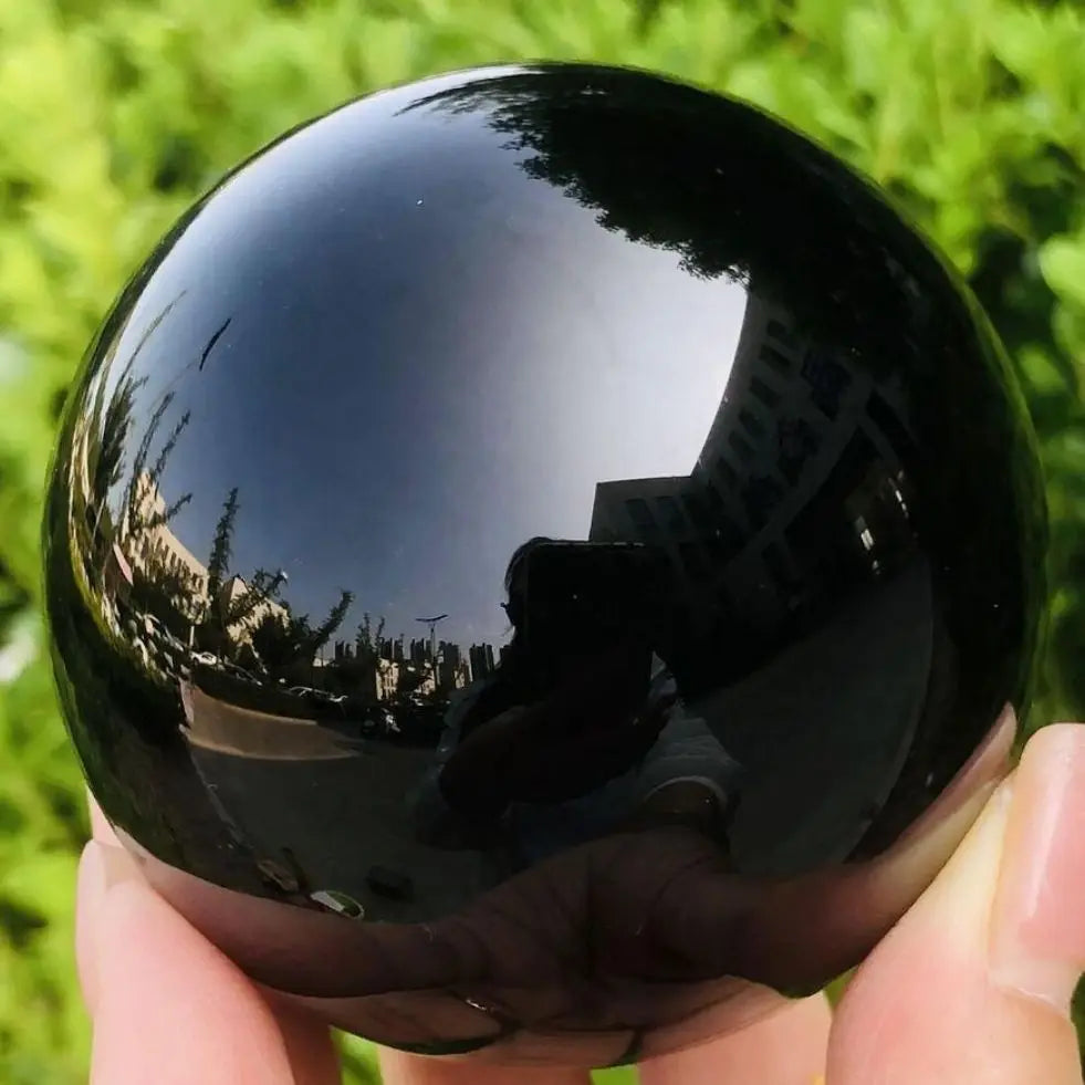 Natural Black Obsidian Sphere – Healing Crystal & Feng Shui Magic Ball 🖤✨