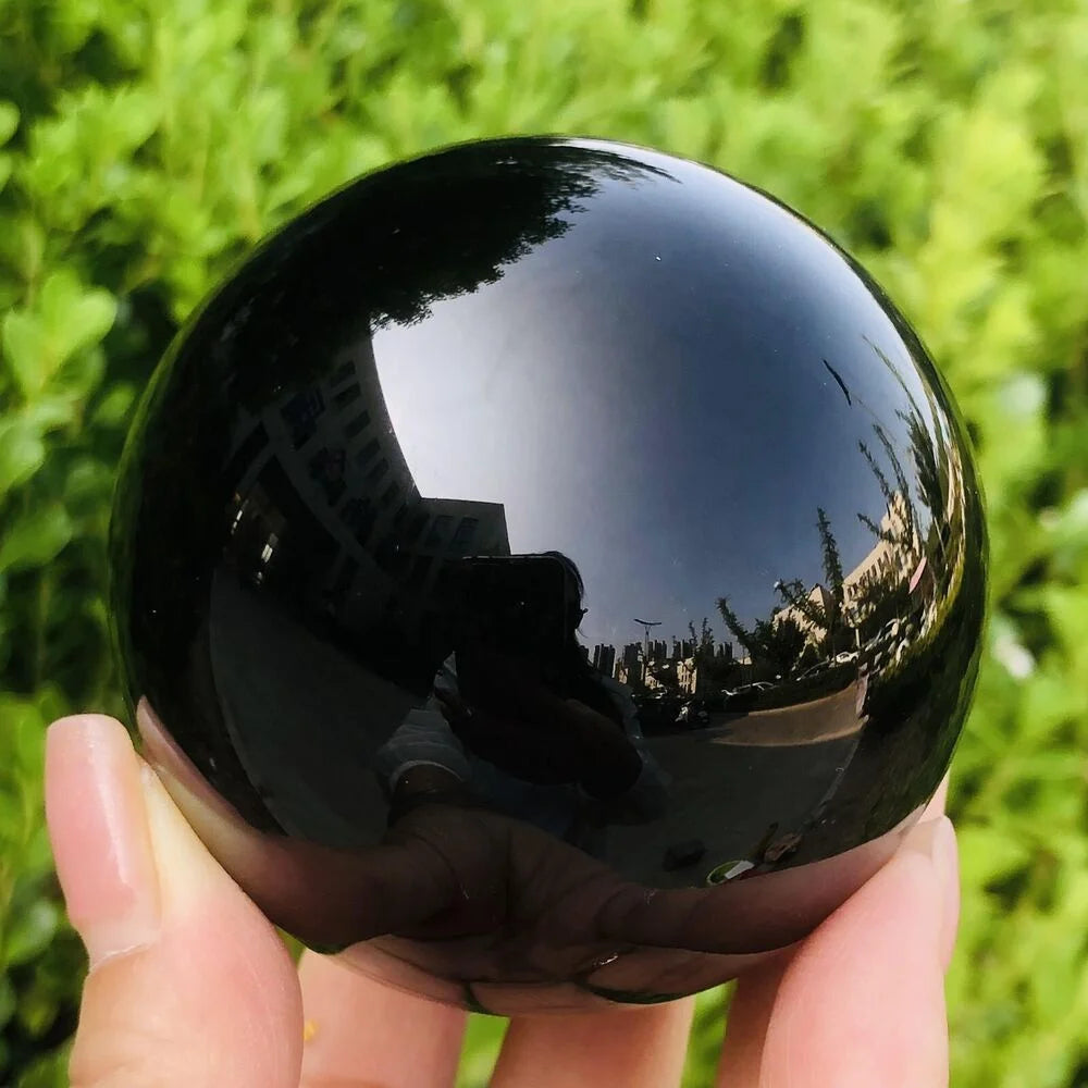 Natural Black Obsidian Sphere – Healing Crystal & Feng Shui Magic Ball 🖤✨