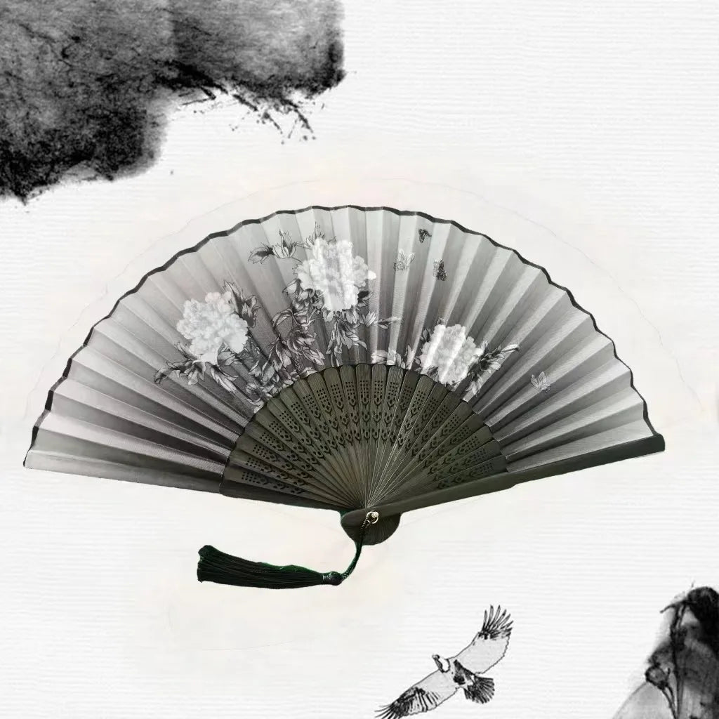 🌿 Elegant Bamboo Silk Folding Fan – Vintage Chinese & Japanese Style 🎎