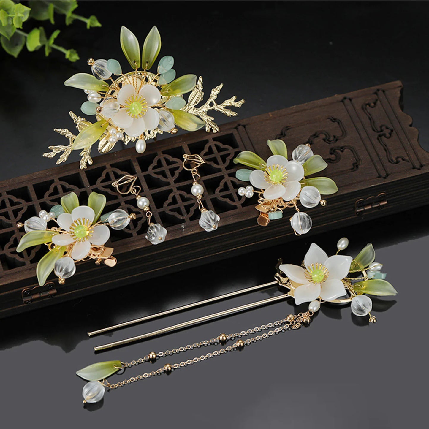 Chinese Hanfu Hair Accessories Set – Elegant Bridal & Retro Wedding Headdress 💖✨