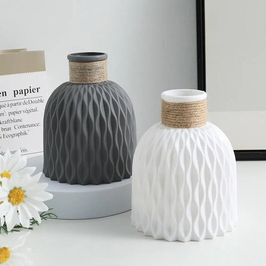 🌸 Rope Plastic Vase - Stylish Flower Arrangement & Home Decor Ornament